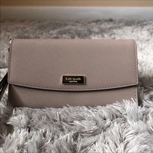 NWOT Kate Spade Laurel Way iPhone 7/8 Wristlet